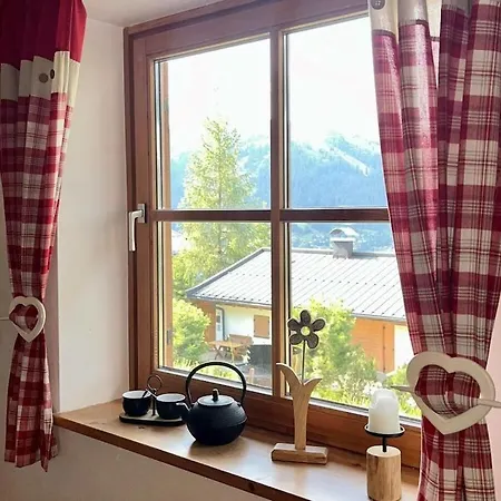 With 2 Bedrooms *