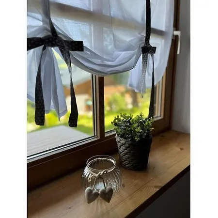 With 2 Bedrooms Semesterbostad